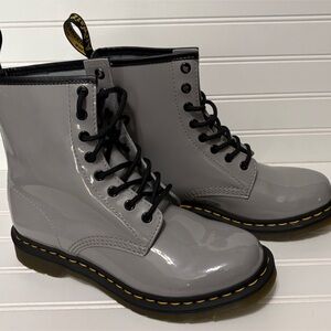 Dr Marten 1460 Gray Patent Leather Lace Up Combat Boots Womens Size 9